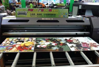China De Hoofd Digitale Uv Flatbed Printer van Ricoh Gen4 voor Stijve Raadsdruk leverancier