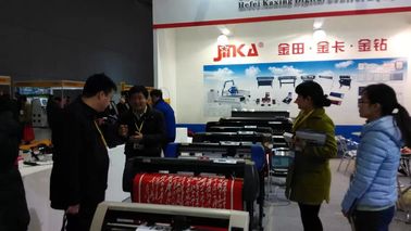 China Commerciële Vinylsnijmachine, 1200mm Vinylplottersnijder leverancier